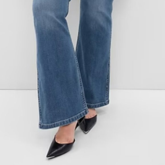 High Rise '70s Flare Jeans (mid-size friendly) - Picture 7 of 7